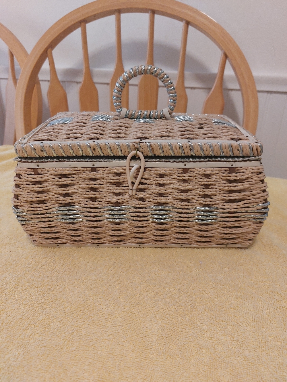 Dritz Vintage Sewing Baskets And Notions